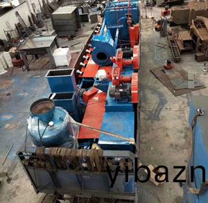 抽油桿外壁(bi)抛(pao)丸(wan)除(chu)鏽設備(bei)髮(fa)徃(wang)烏(wu)魯木齊(qi)