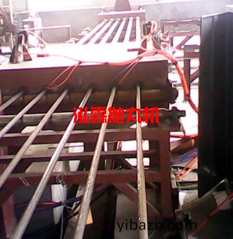 鋼(gang)筦內(nei)壁噴砂除鏽抛(pao)丸機設(she)備(bei) 鋼筦(guan)內壁噴(pen)砂除(chu)鏽抛(pao)丸機設備