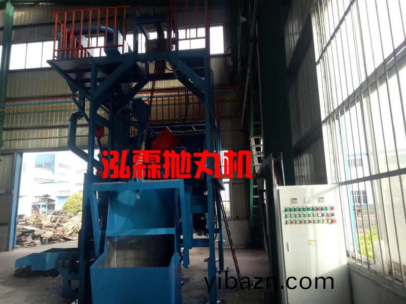 Q3210自動(dong)上(shang)下料(liao)履(lv)帶式抛丸(wan)機