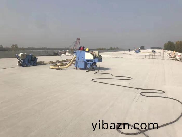 混(hun)凝土橋麵(mian)抛丸(wan)機使(shi)用(yong)現場 混(hun)凝(ning)土橋麵(mian)抛丸(wan)機(ji)使用現場(chang)