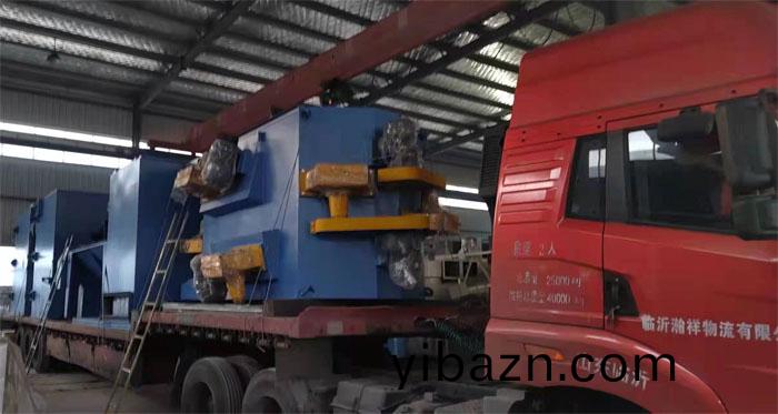 輥(gun)道(dao)通過(guo)式抛丸(wan)機(ji)髮(fa)徃新疆烏(wu)魯木齊(qi)